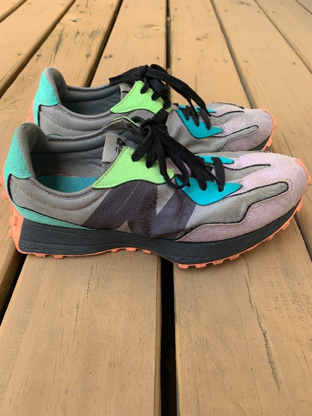 New Balance 327 Miami Nights MS327EB Mens US 10 Running Shoes